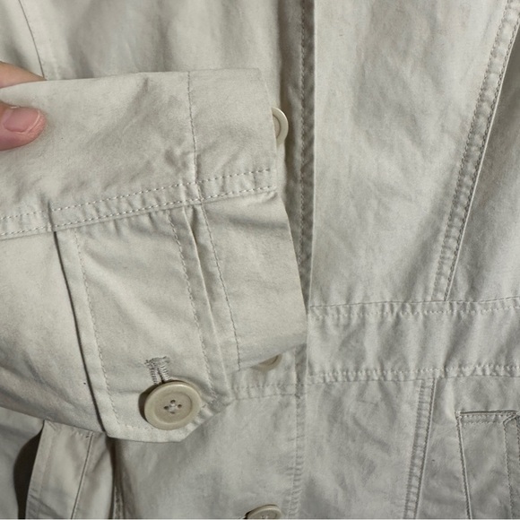 Eddie Bauer ladies trench coat, sz M, tan, button front, cotton, layer - Picture 7 of 13